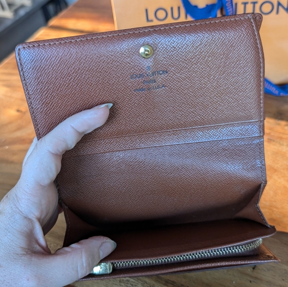 LOUIS VUITTON Porte Tresor Wallet - Picture 6 of 12